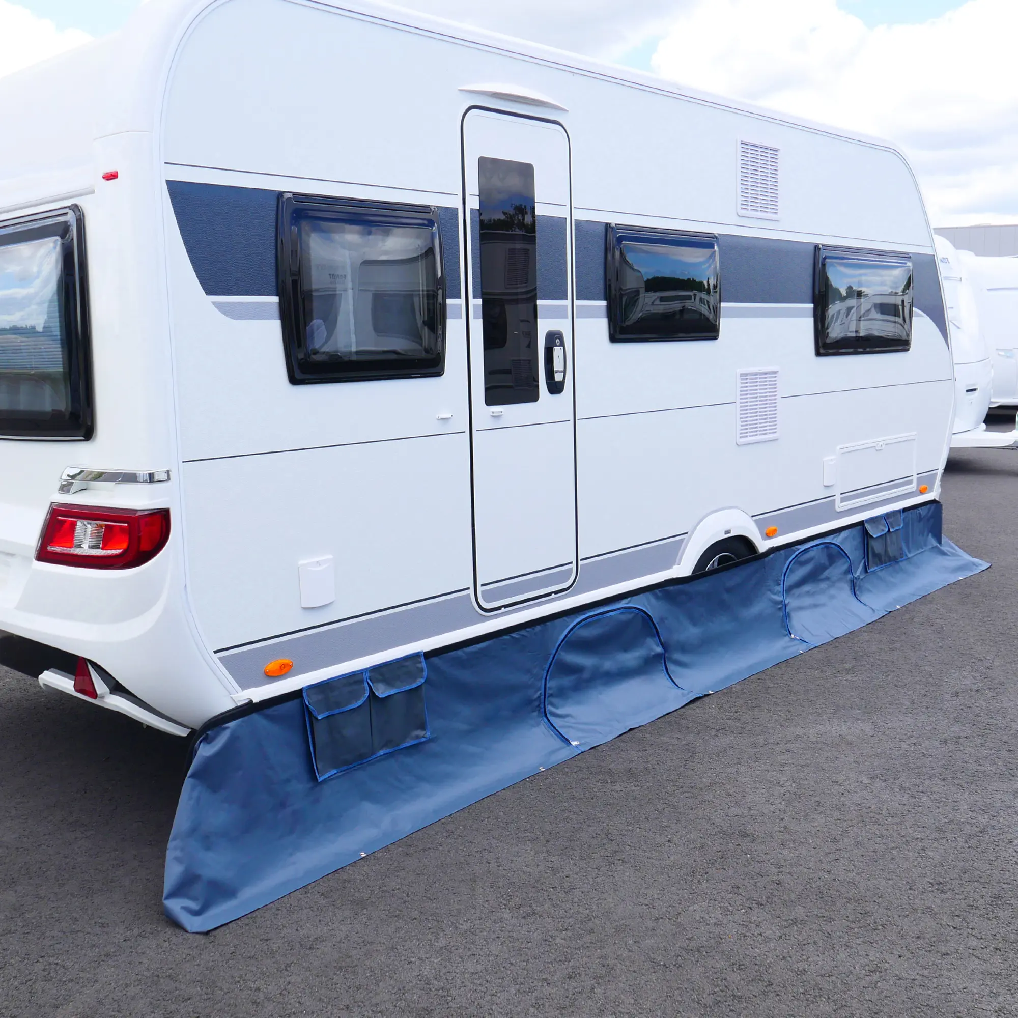 yourGEAR Draftskirt - gonna inferiore 650 x 60 cm gonna per caravan, camper con vani portaoggetti yourGEAR Draftskirt - gonna inferiore 650 x 60 cm gonna per caravan, camper con vani portaoggetti