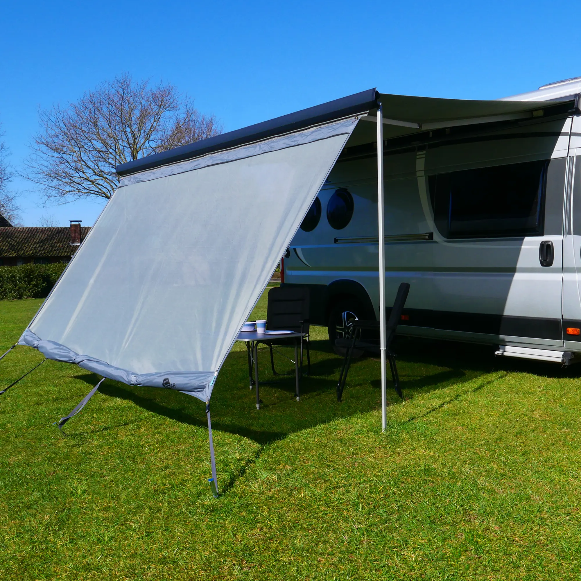 your GEAR Sun + Rain Blocker 4,8 x 2 m - Vorderwand für Markise schützt vor Sonne, Wind und Regen your GEAR Sun + Rain Blocker 4,8 x 2 m - Vorderwand für Markise schützt vor Sonne, Wind und Regen